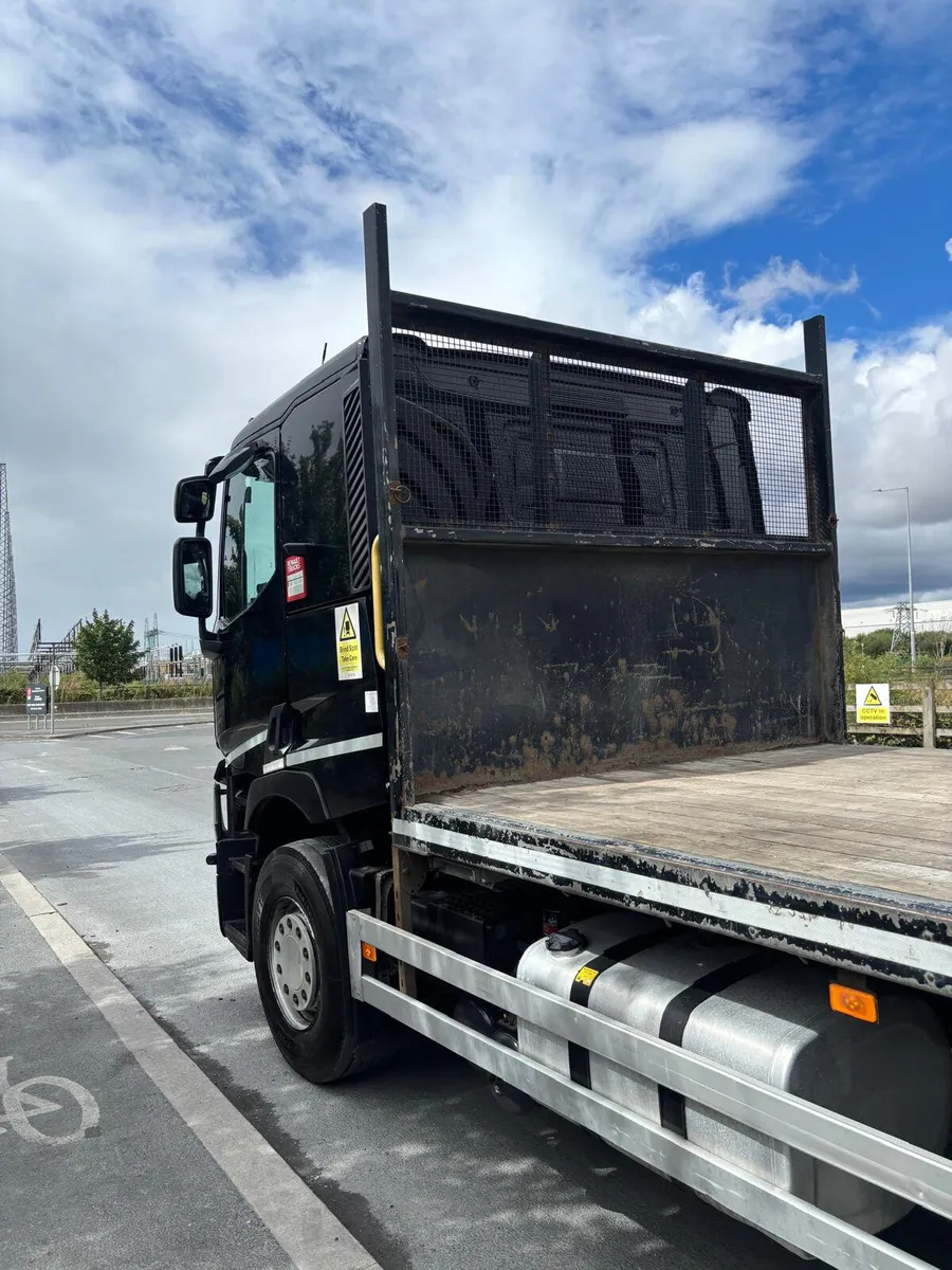 2018 Renault T380 - Image 3