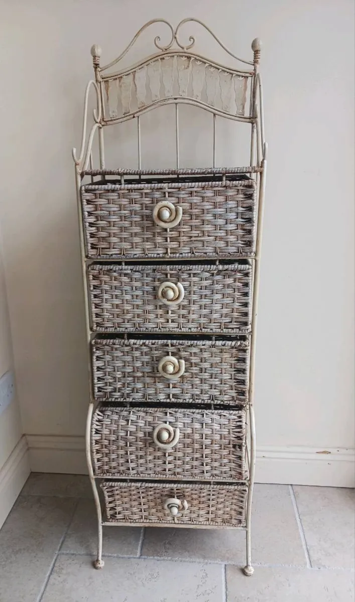 Storage shelves - Image 1