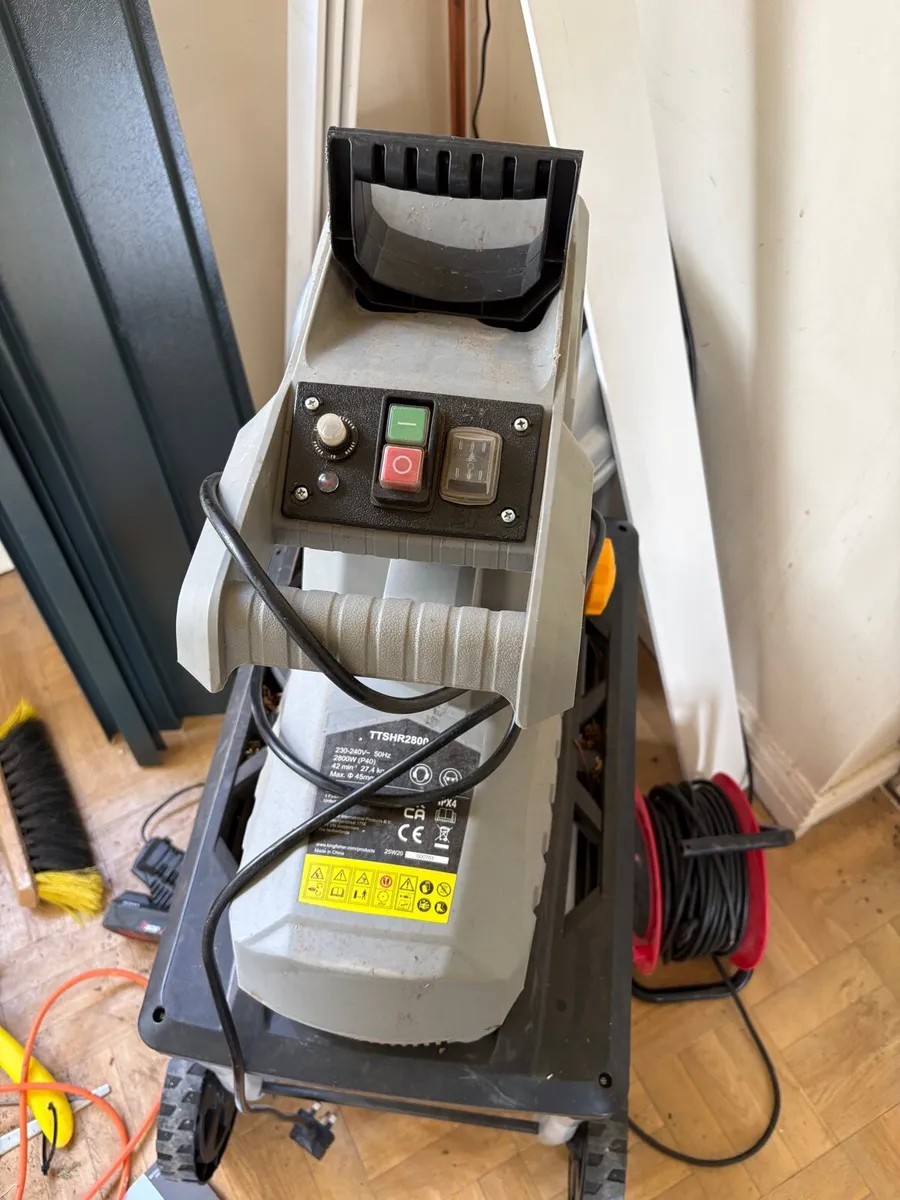 Titan Wood Chipper - Image 1