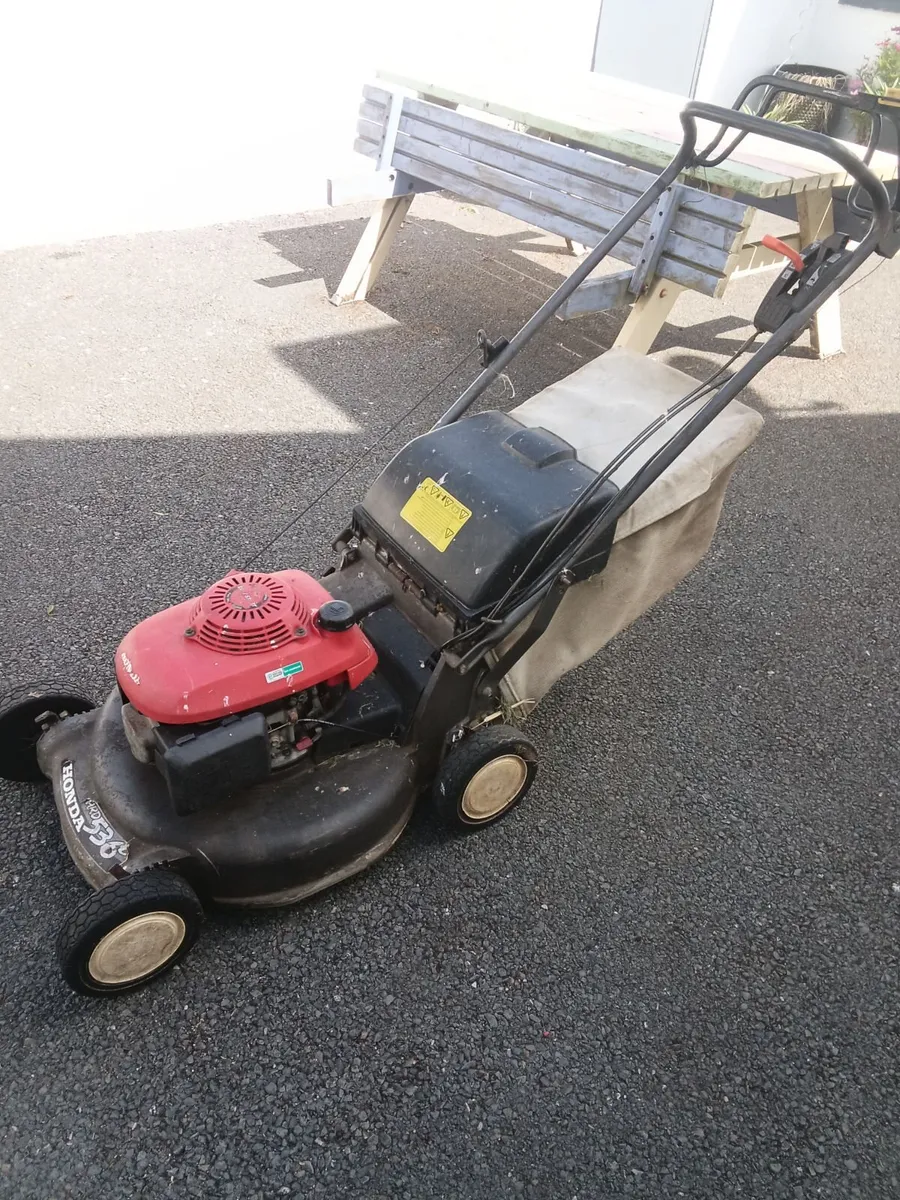 Honda hrd 536 lawnmower - Image 1