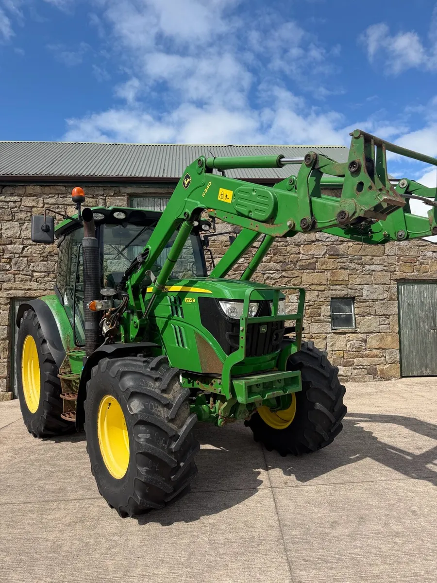 John Deere 6125R - Image 1