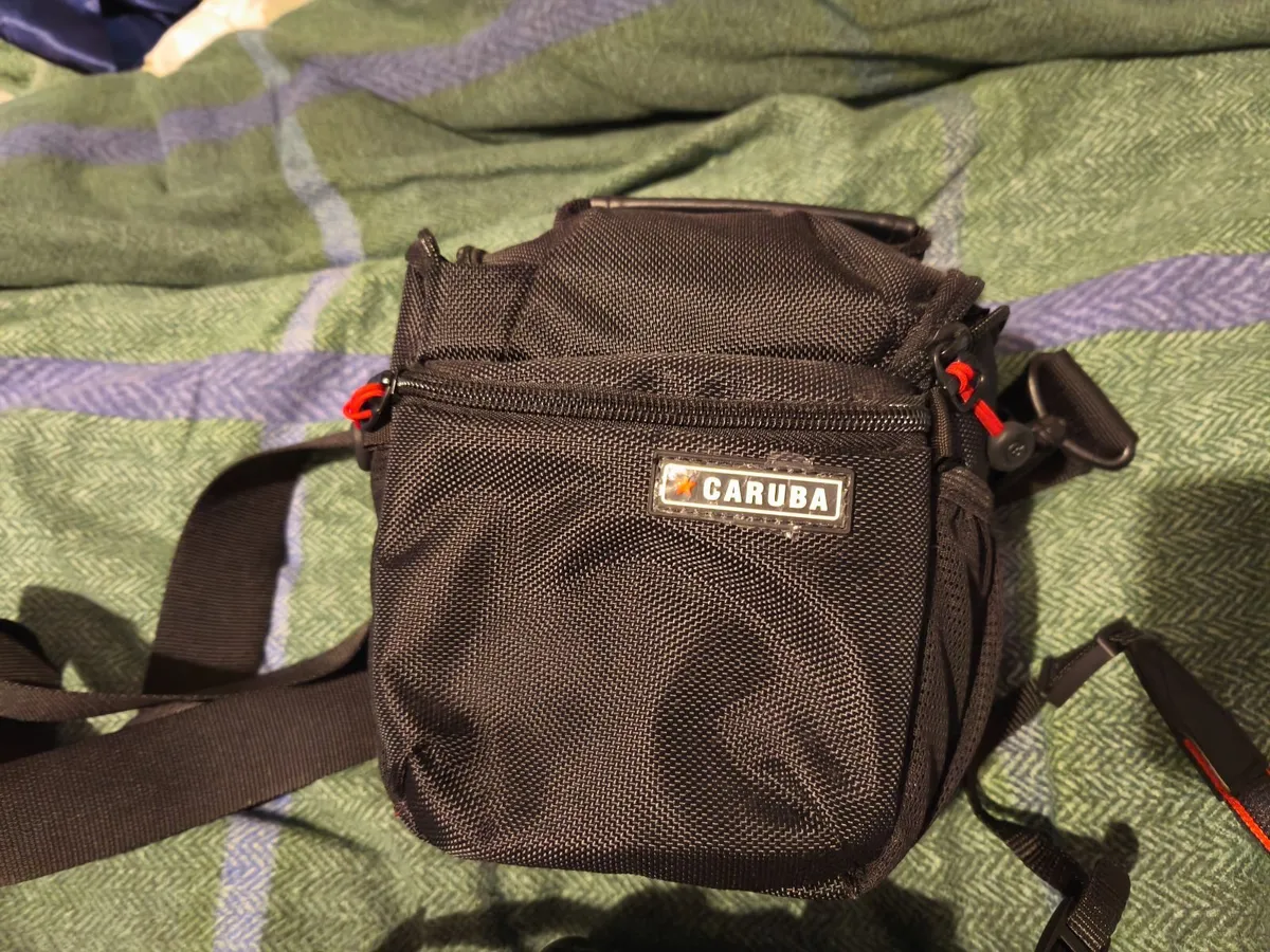 Canon eos 2000 camera - Image 2