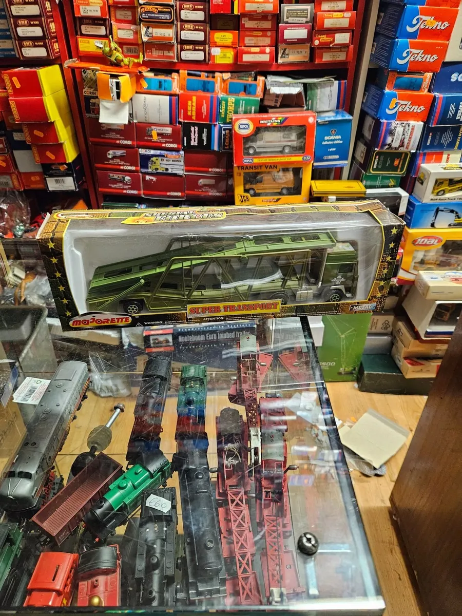 Corgi Majorette Military Transporter - Image 1
