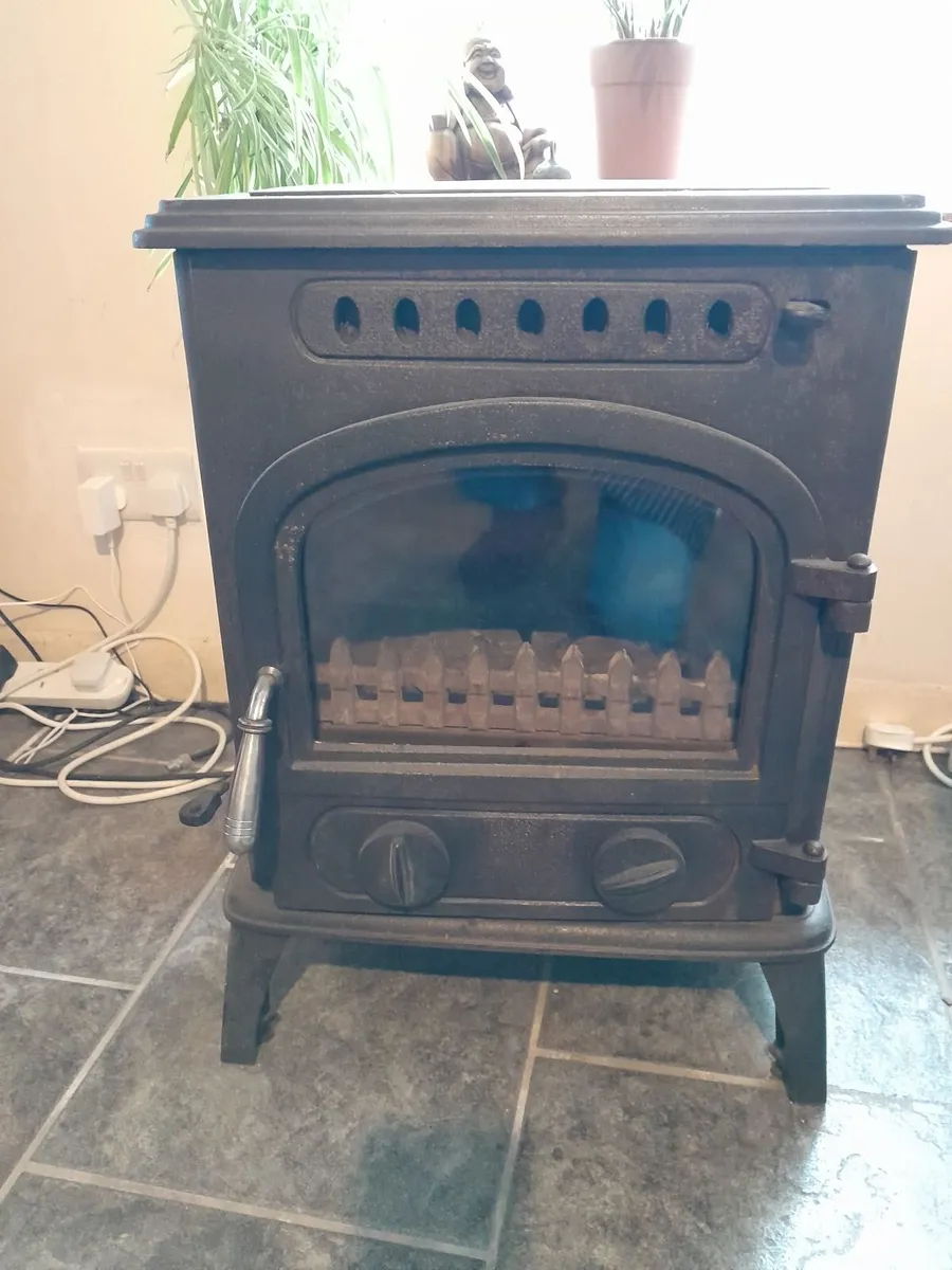 Solid fuel stove - Image 3