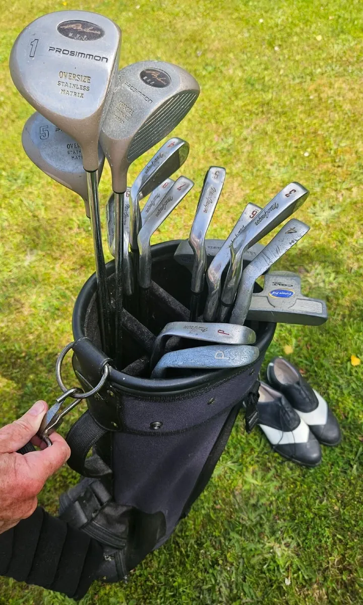 Golf clubs & shoes - Image 2