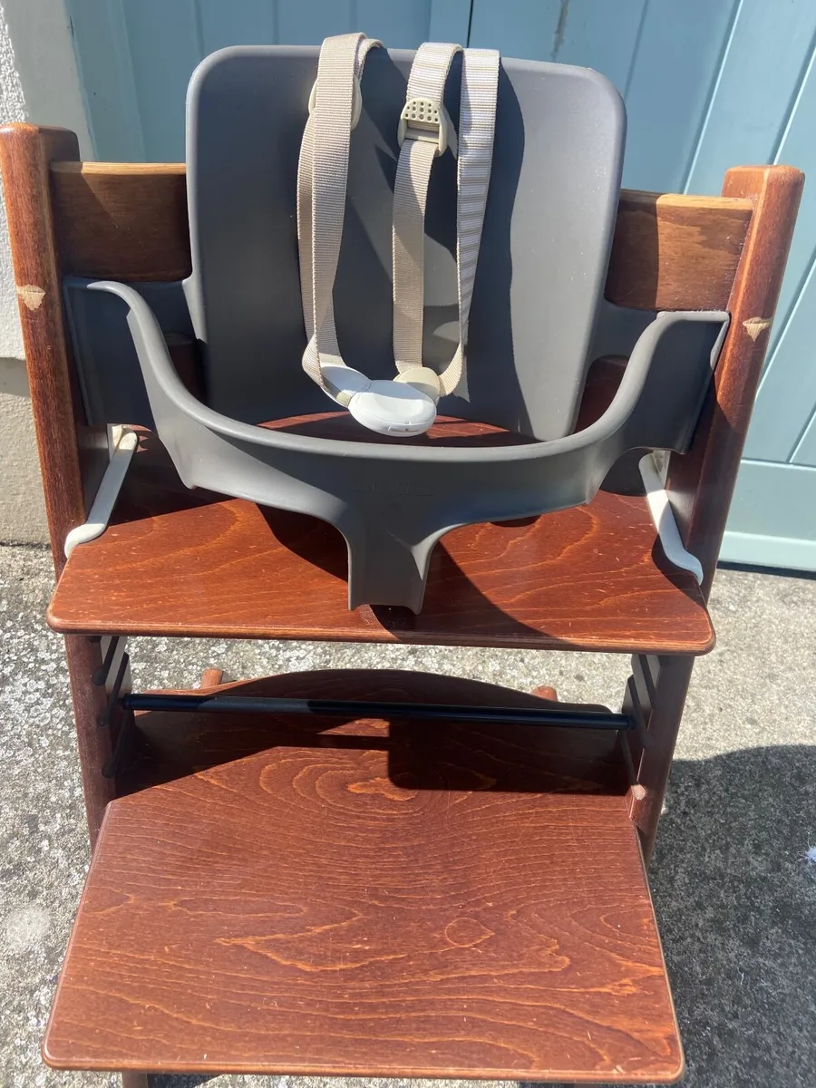 High chair - Image 2