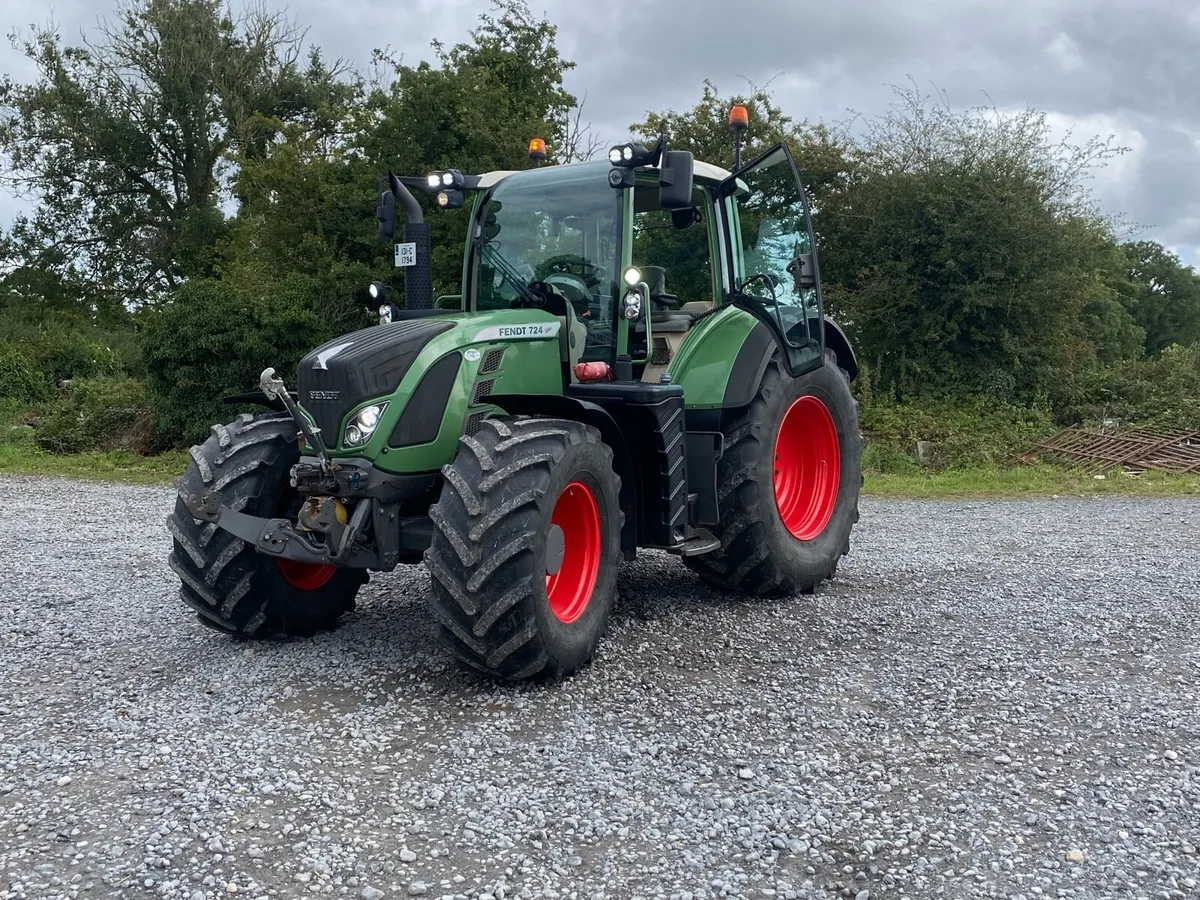 Tractor - Image 2