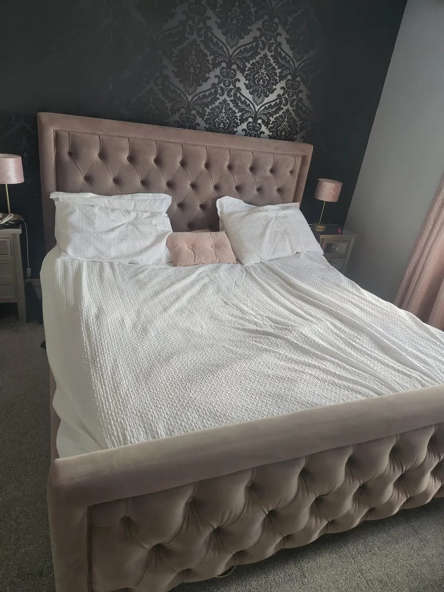 Superking bed - Image 1