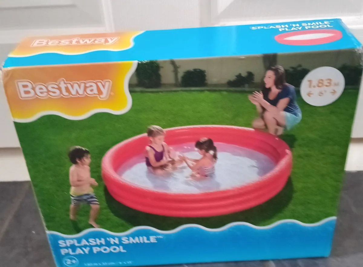 Swimming pool - Image 2