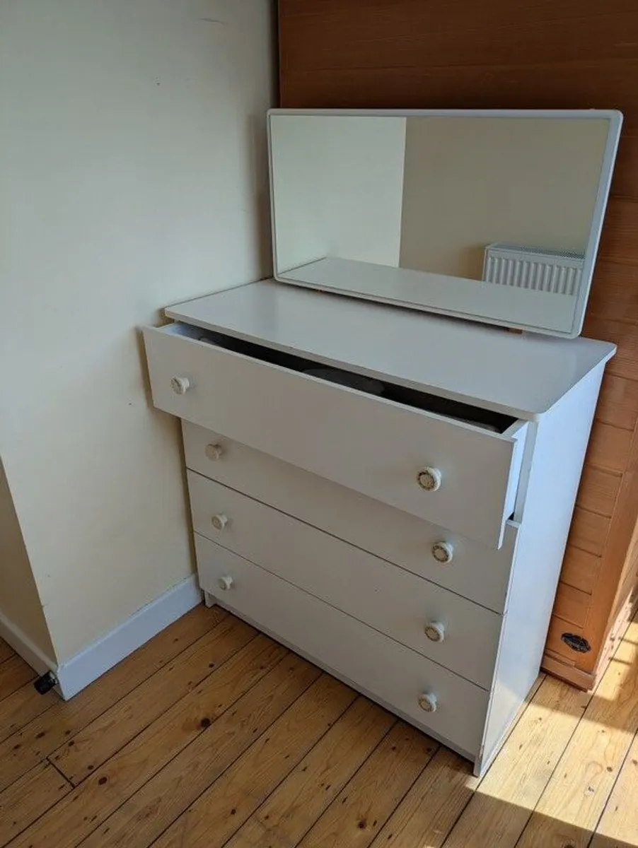 Chest of drawers - Image 2