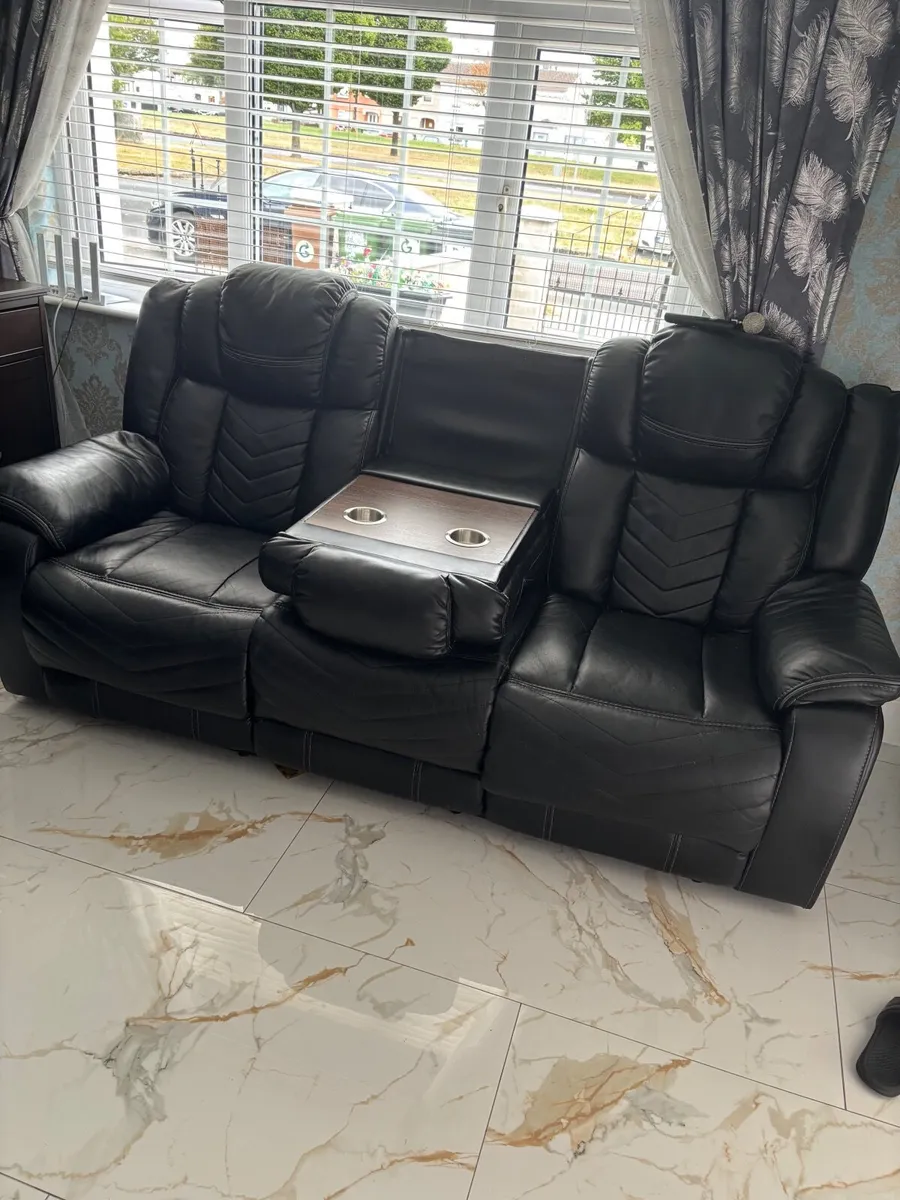 3+2 recliner sofa - Image 2