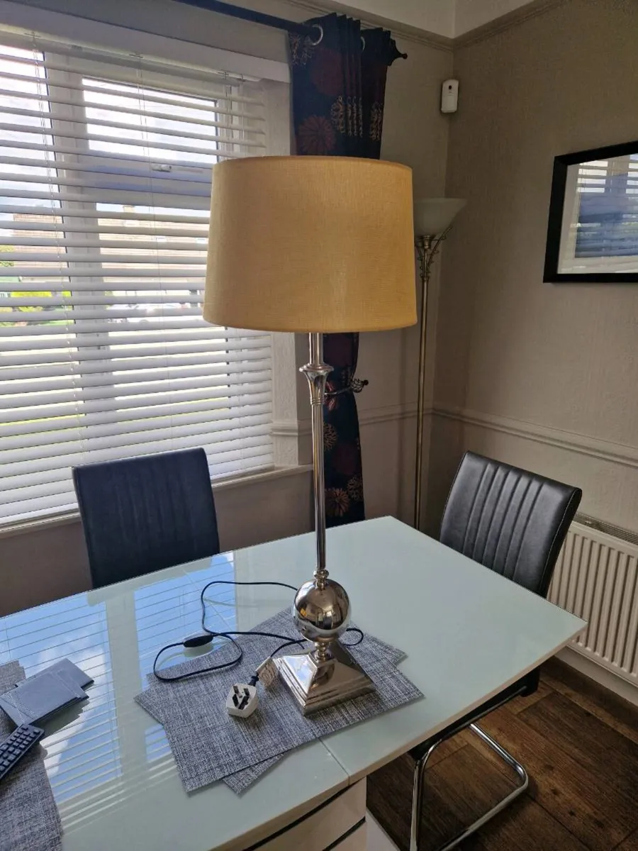 Table lamp - Image 1