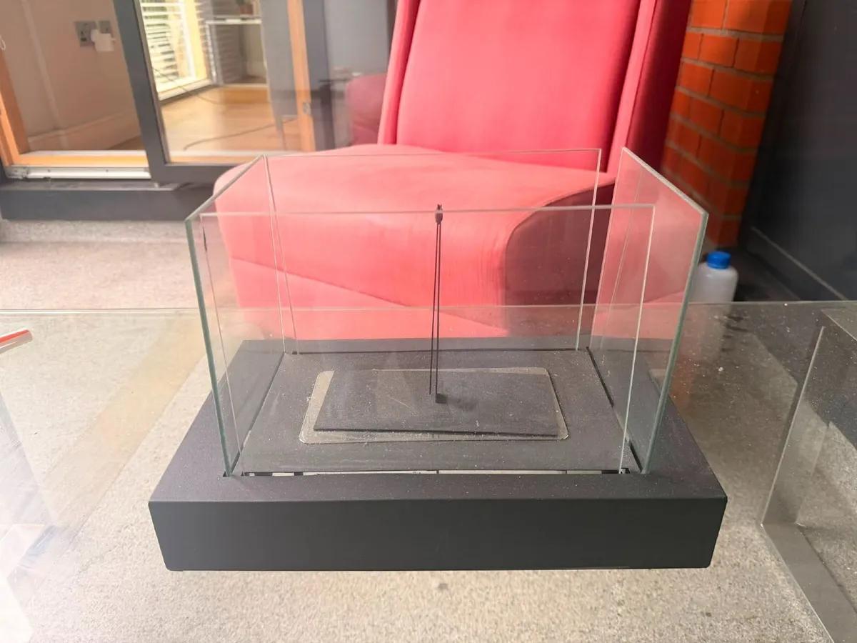 Tabletop Bioethanol Fireplace with Glass Panels - Image 3