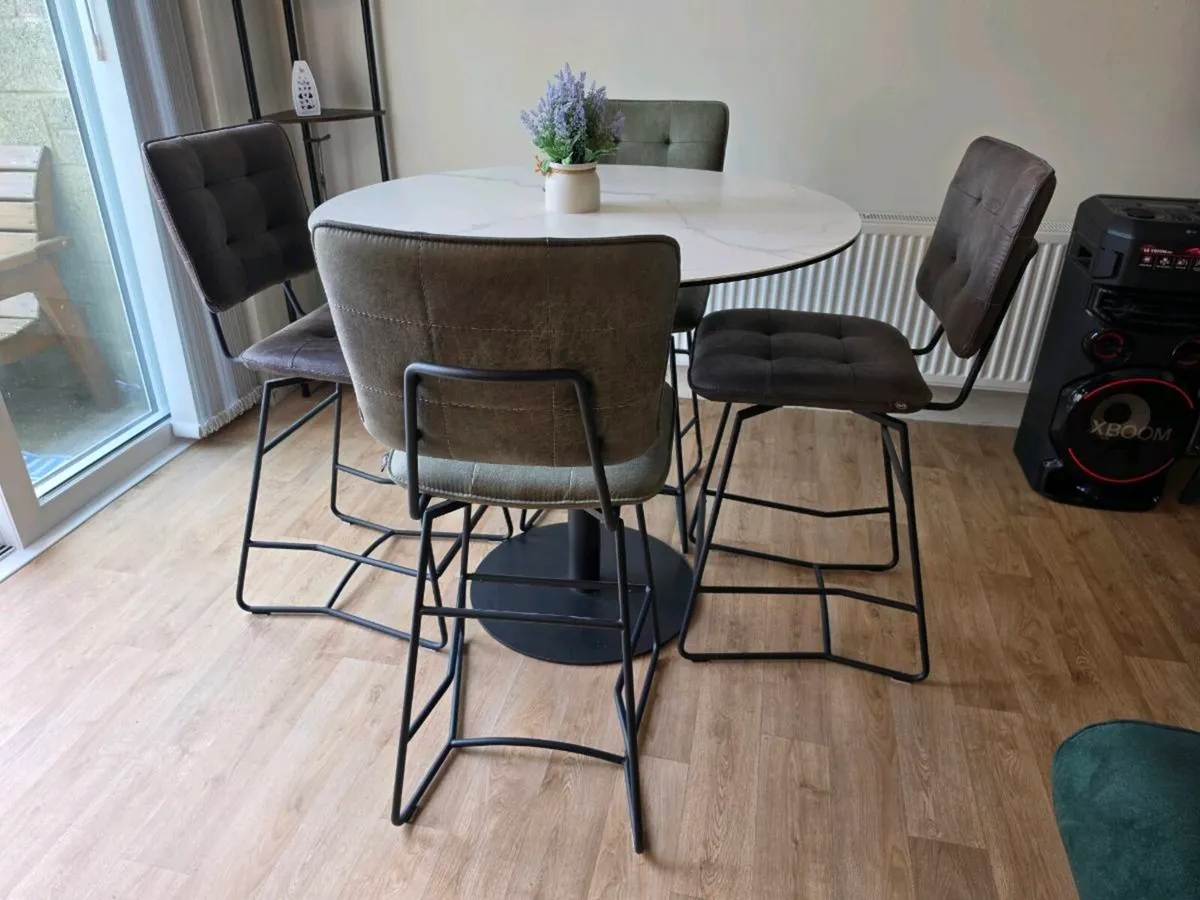 Akante Bar Table and 4 Julien Stools - Image 1