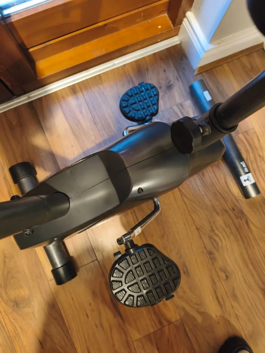Exercise bike - Image 3
