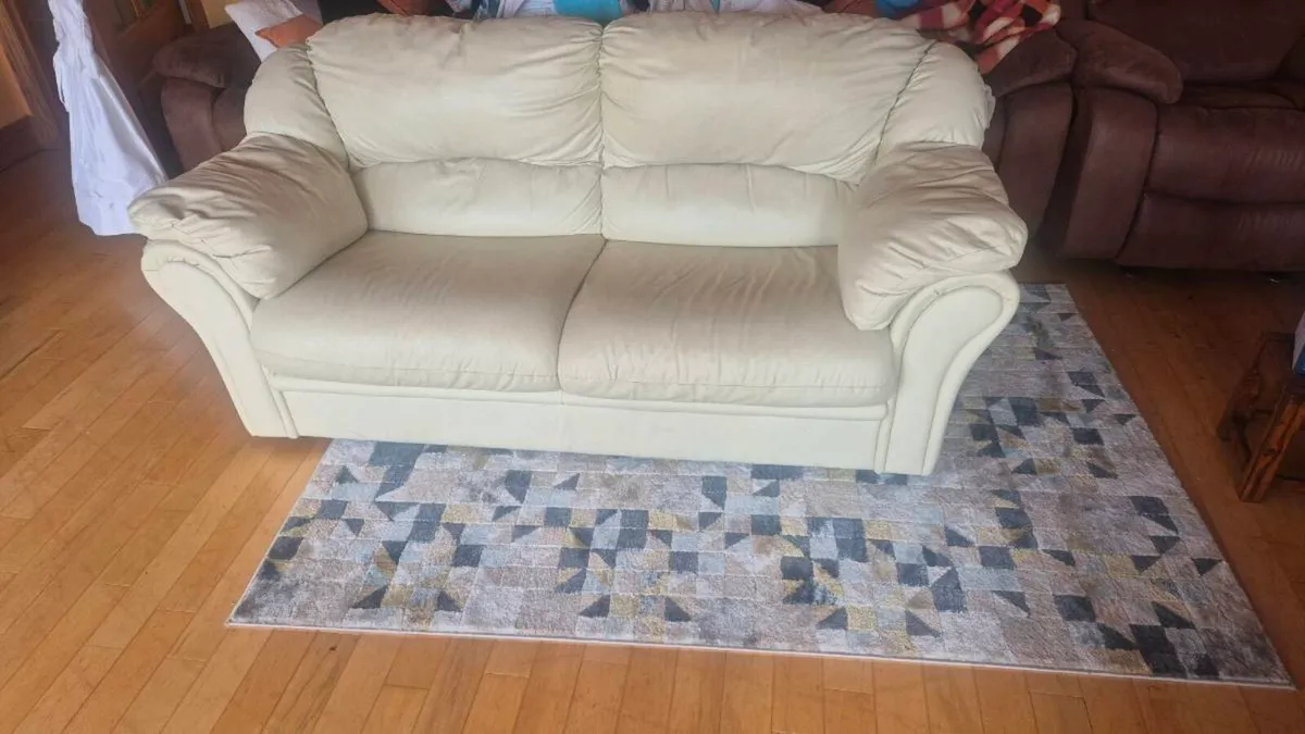 3 seater settee - Image 2