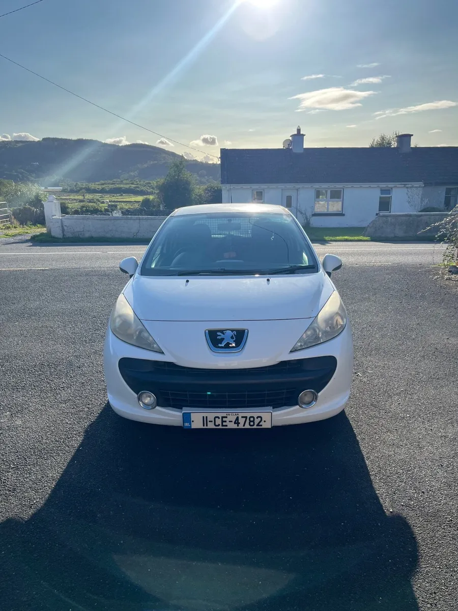 Peugeot 207 - Image 2