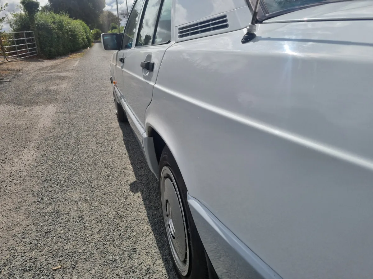 MERCEDES 190 2.5 D WILL BE SOLD ON IRISH PLATES - Image 3