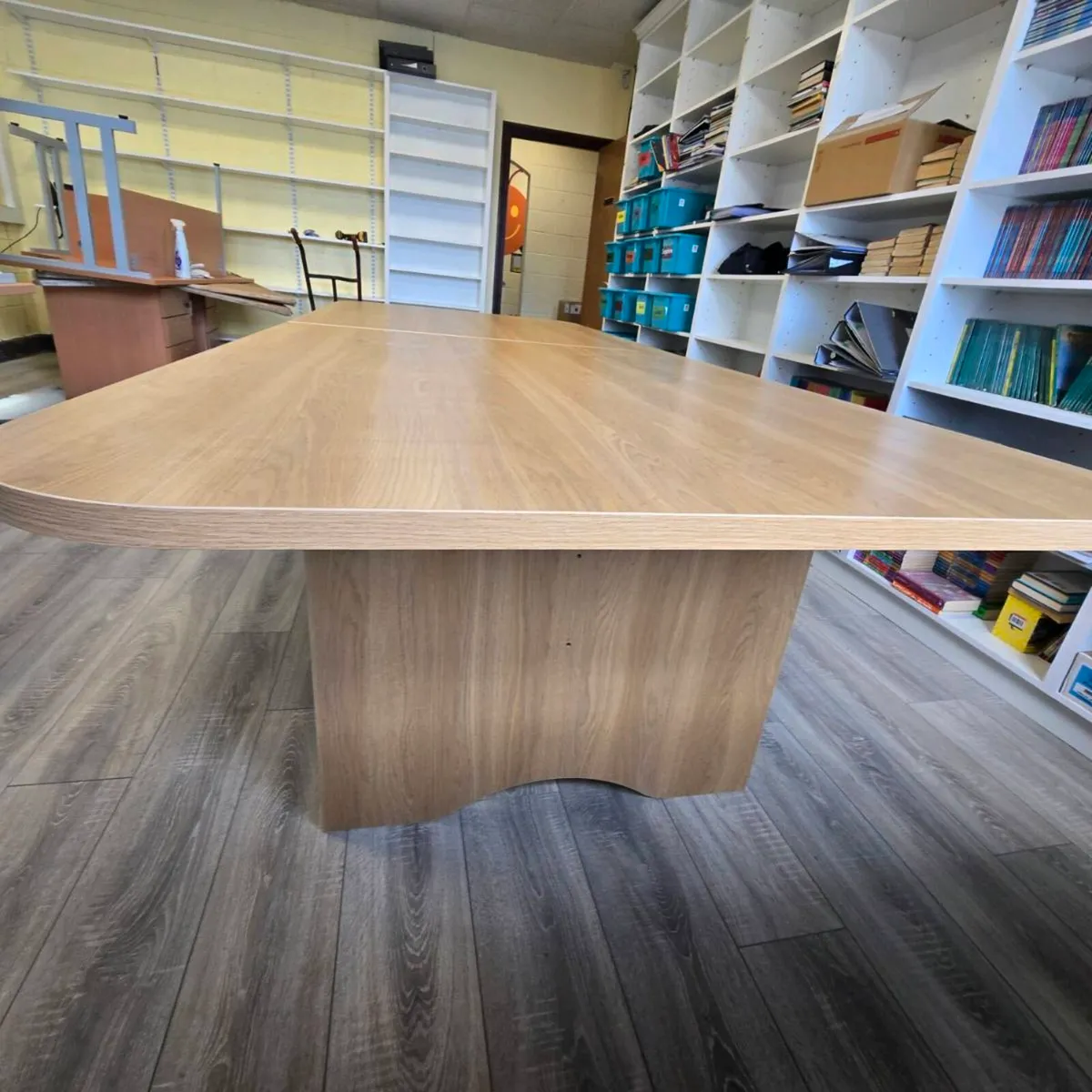Oak meeting table 3m x 1.2m - Image 3