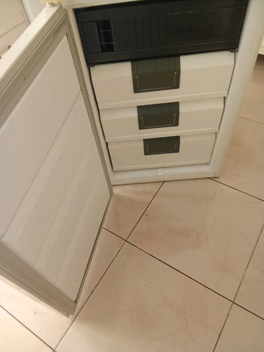 Freezer - Image 4