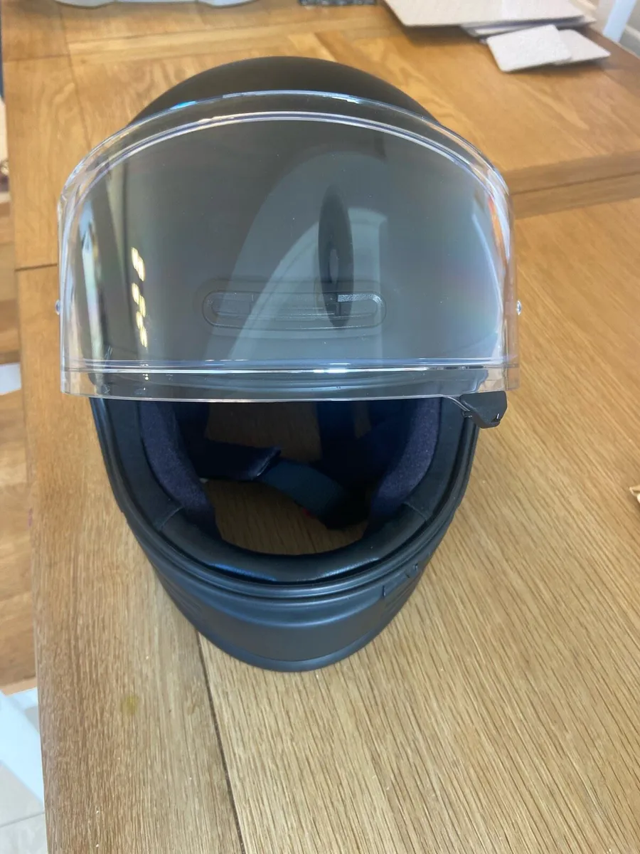 New Shoei Glamster Helmet - Image 2