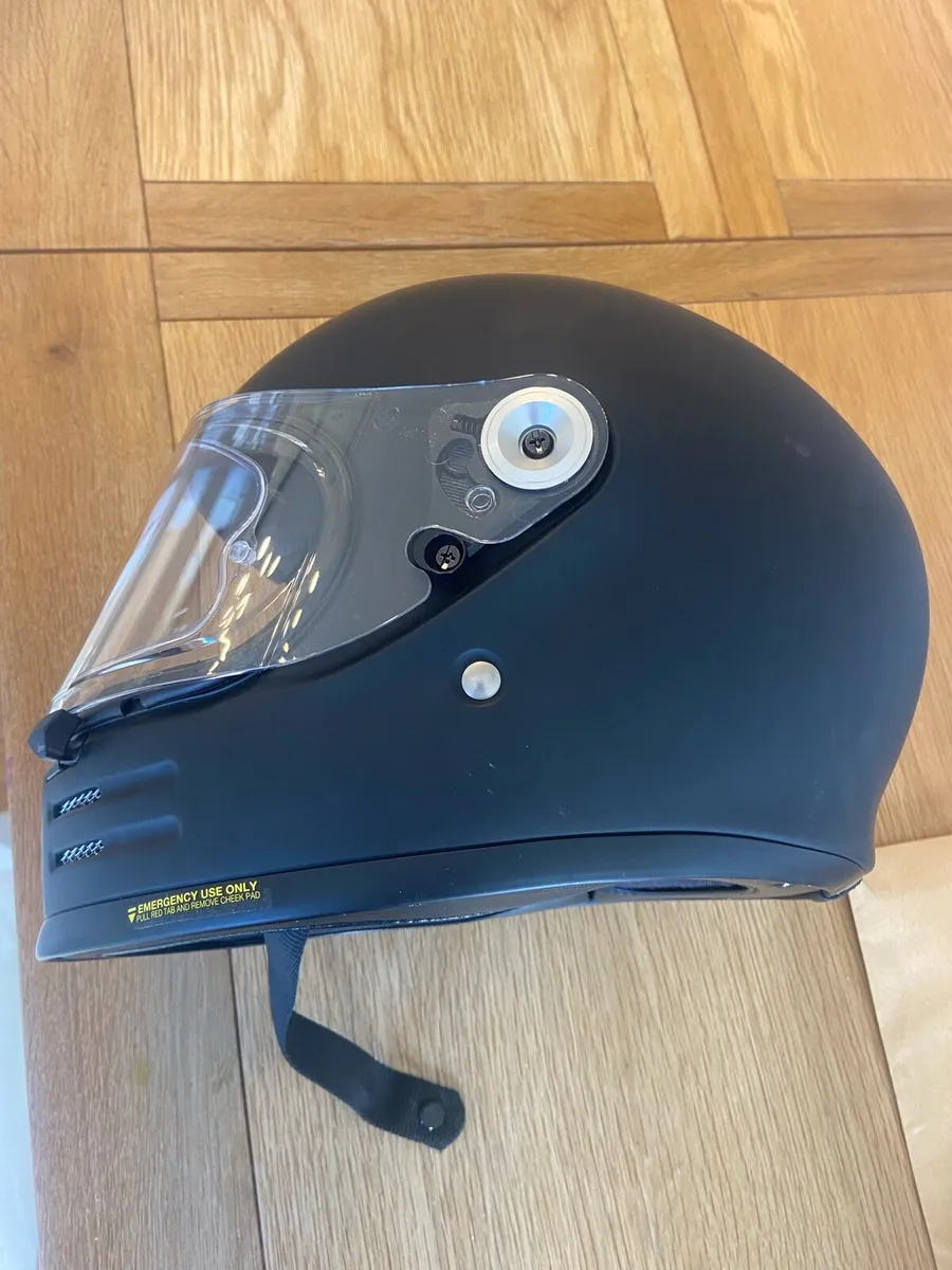 New Shoei Glamster Helmet - Image 4