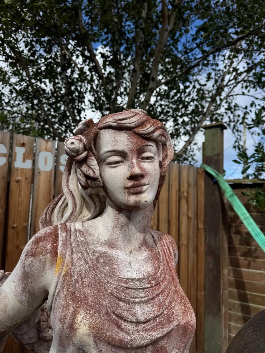Greek Goddess Statue. Lifesize and rose garland. - Image 2