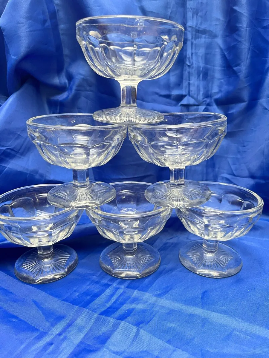 Glass dessert bowls - Image 1