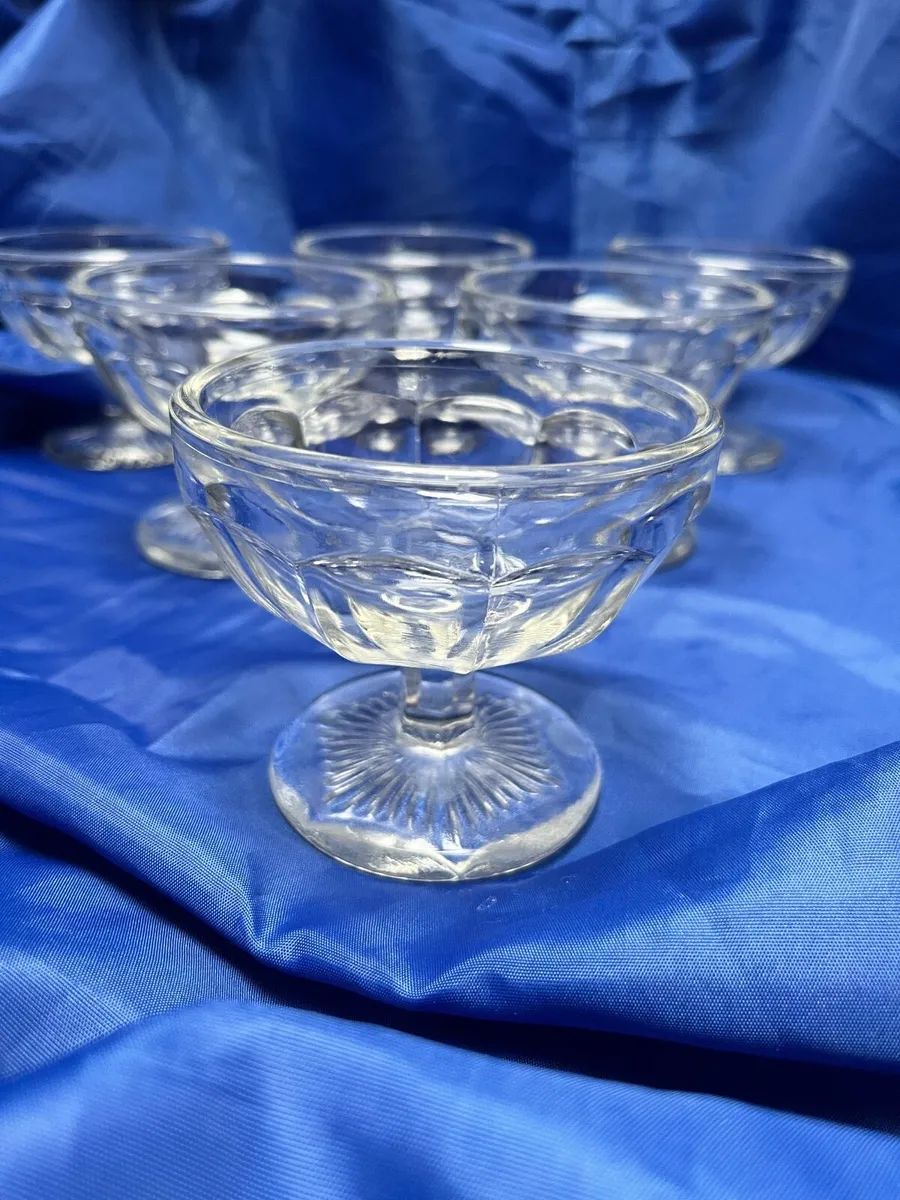 Glass dessert bowls - Image 3