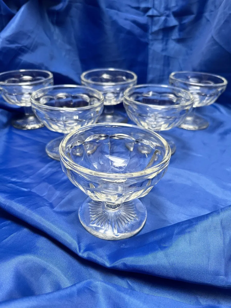 Glass dessert bowls - Image 4