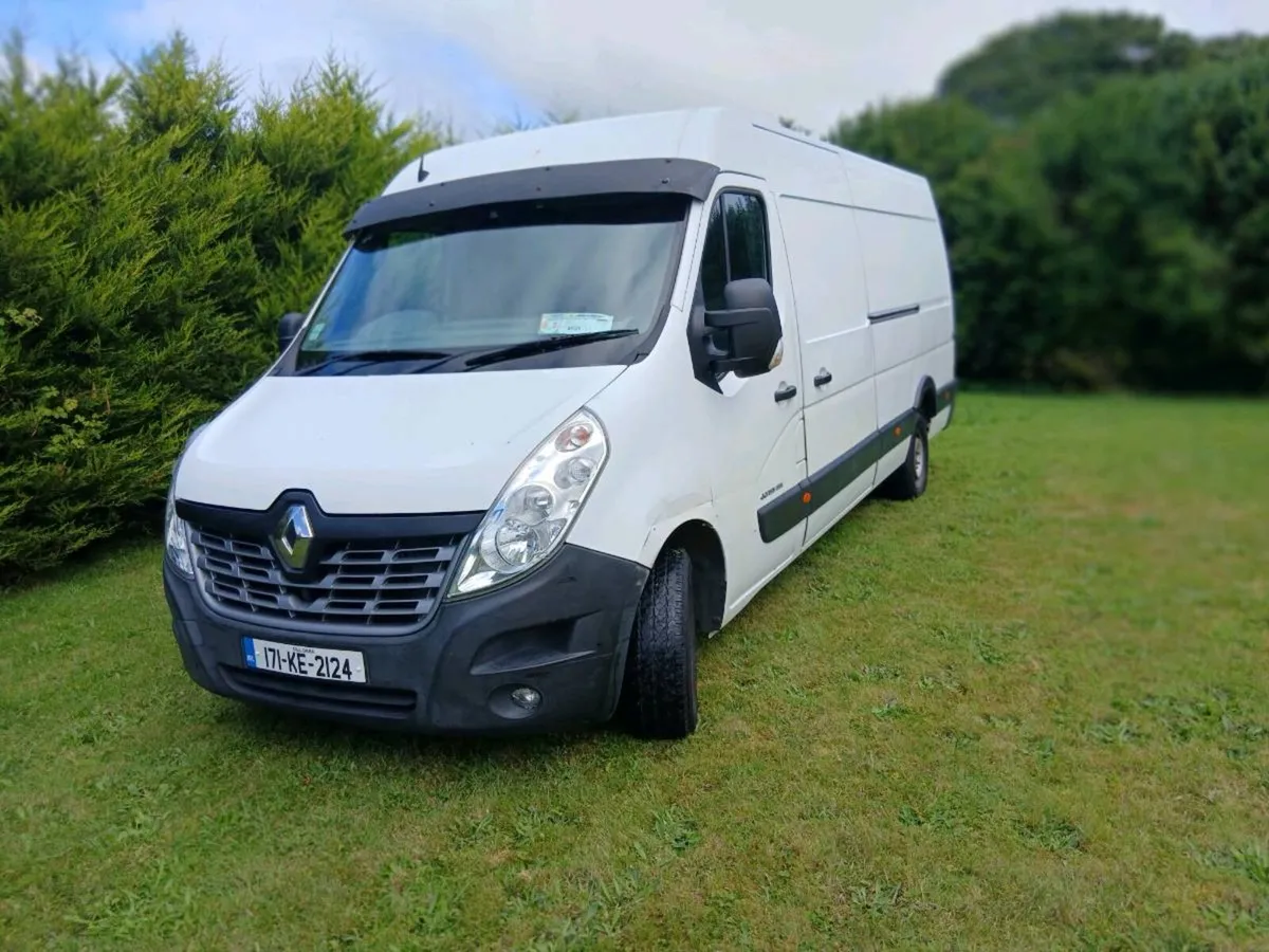 Van - Image 2