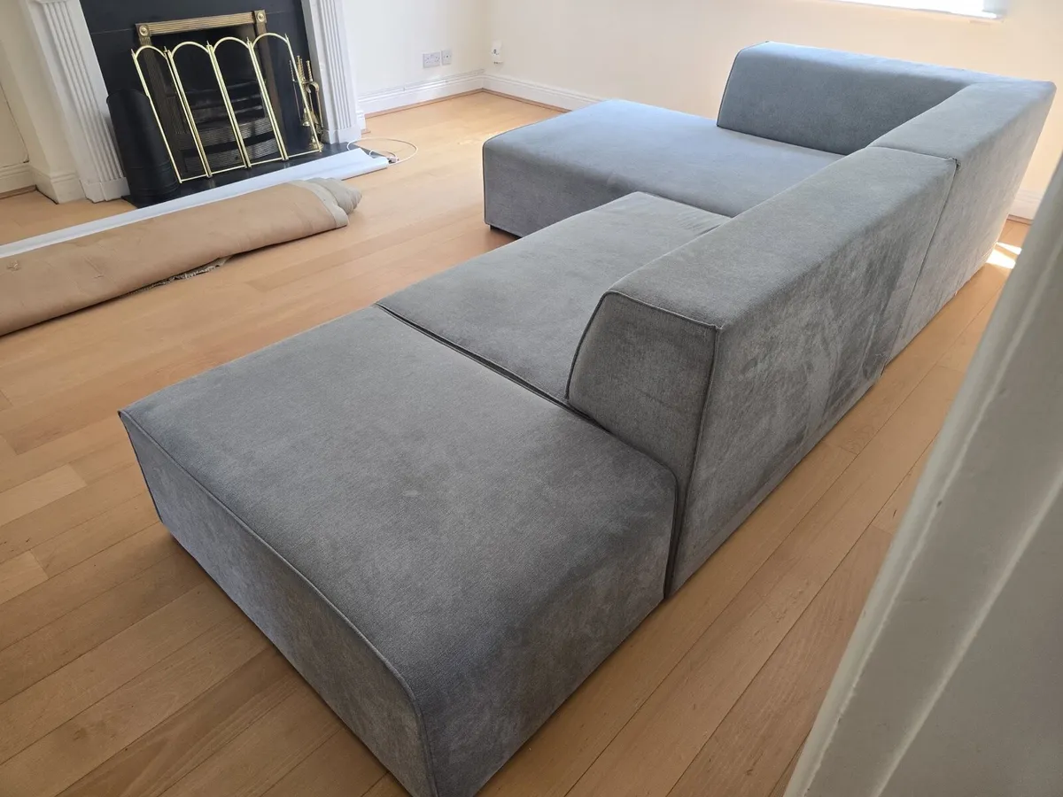Large L Shaped Corner Sofa / Couch with Footstool - Image 2