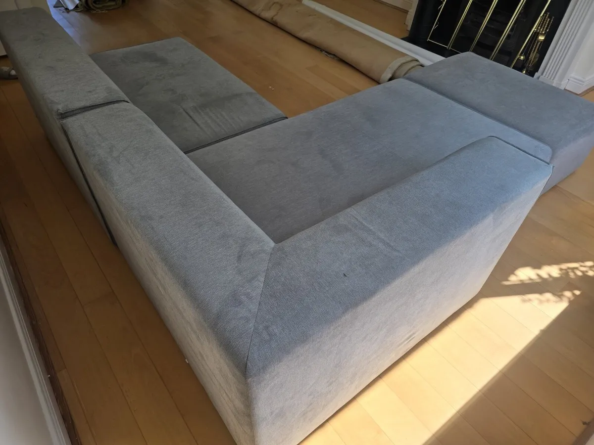Large L Shaped Corner Sofa / Couch with Footstool - Image 4