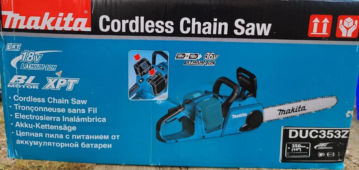 Makita Cordless Chainsaw