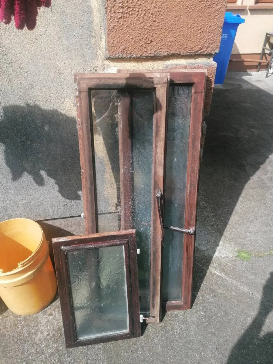 Panes of Glass FREE to Take Away - Image 3
