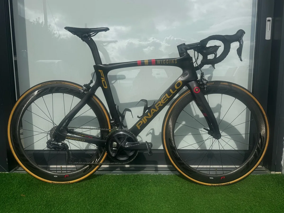 Pinarello Dogma F10 - Zipp Firecrest 404 - Image 1