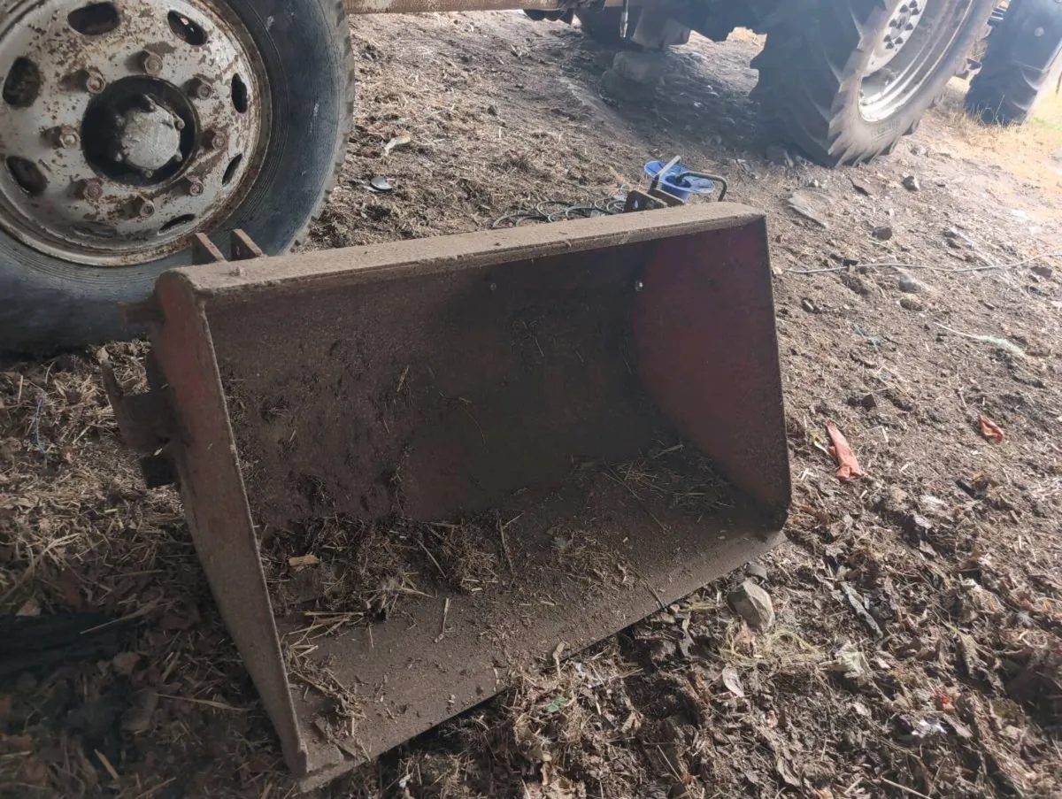Tanco bucket for front loader - Image 2