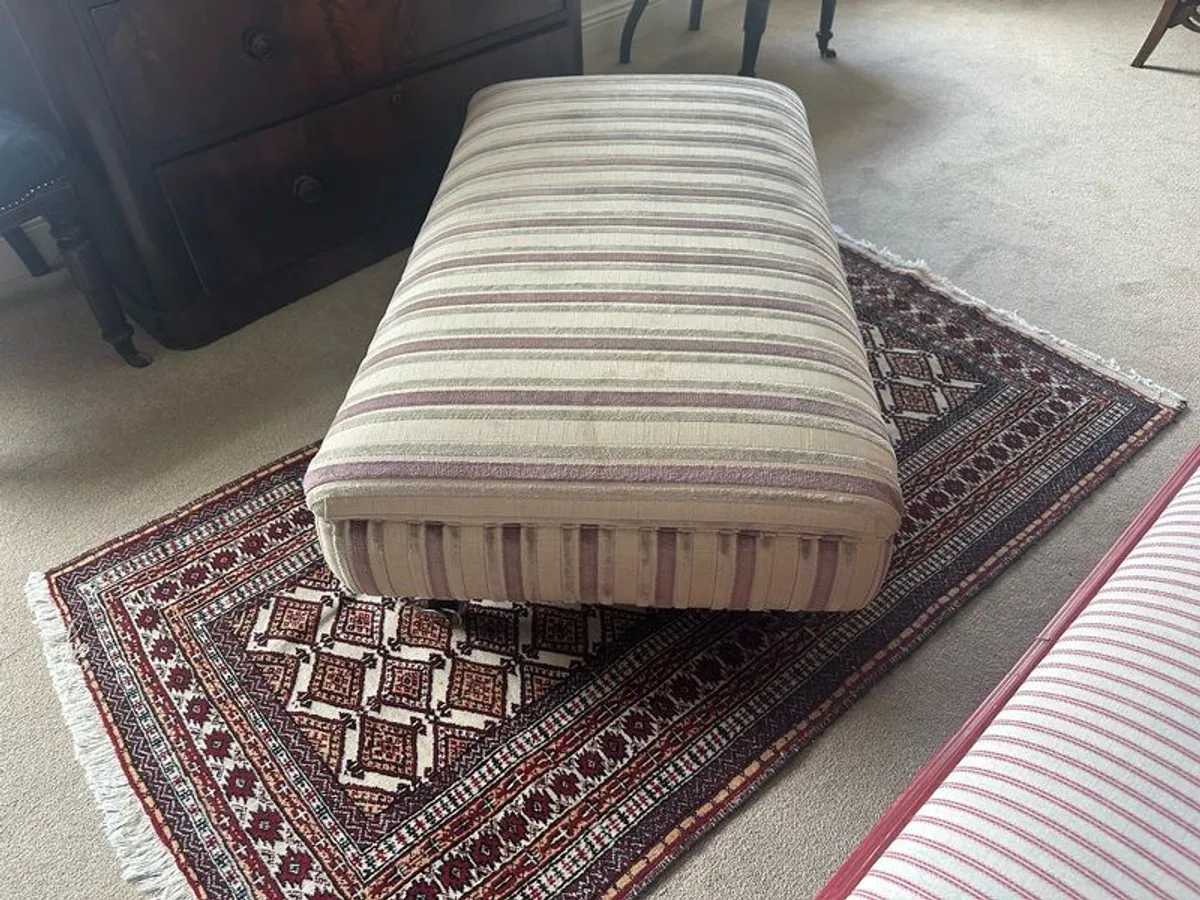 footstool /Ottoman - Image 1