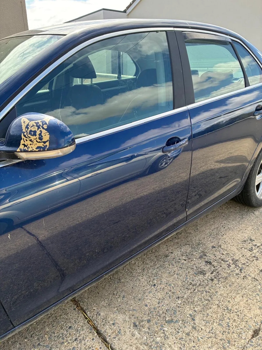 Car - Image 4