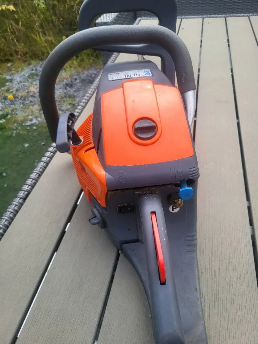 Oleo mac chainsaw - Image 2