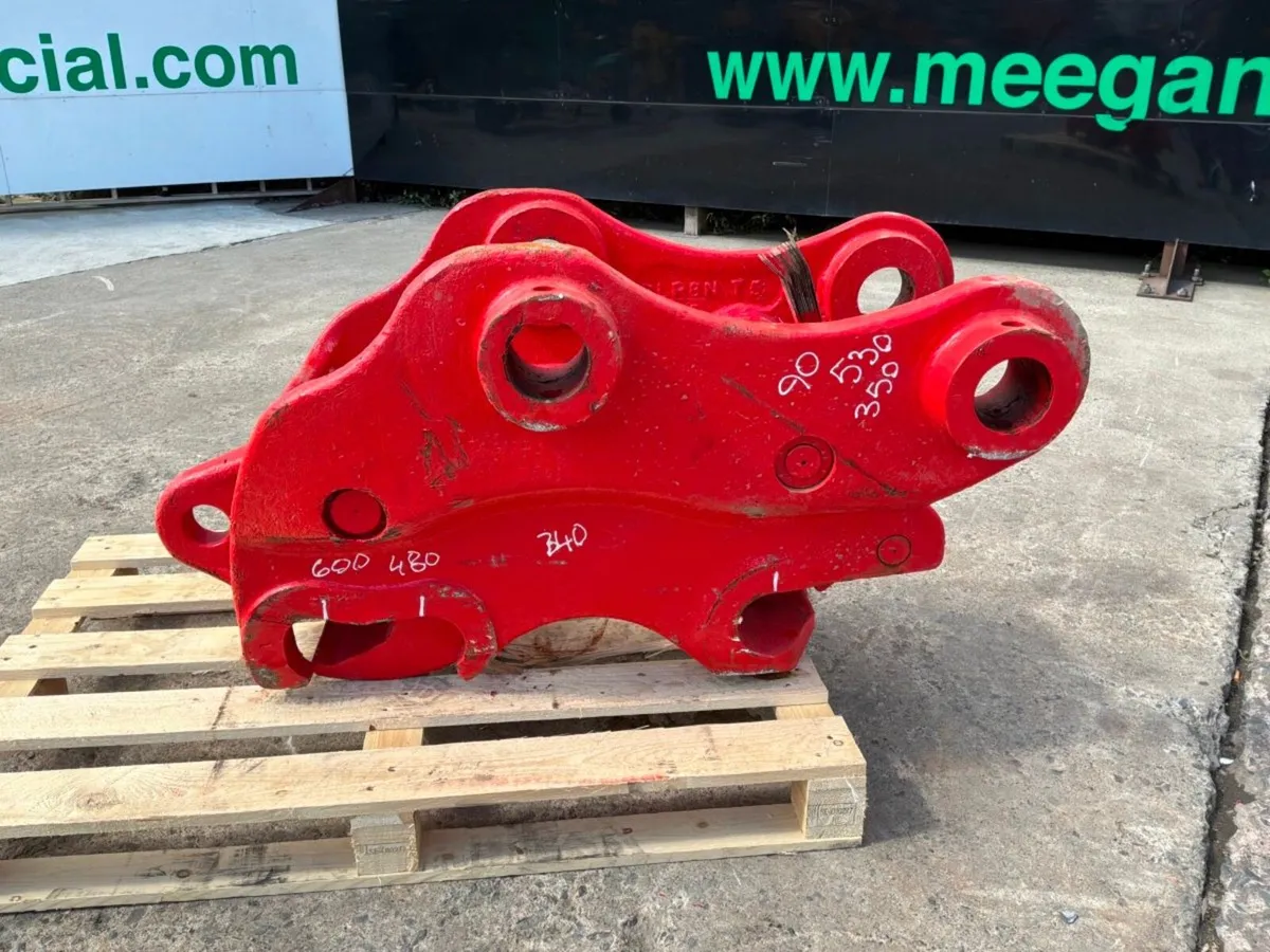 Double locking hydraulic quick hitch...90mm pins.. - Image 2