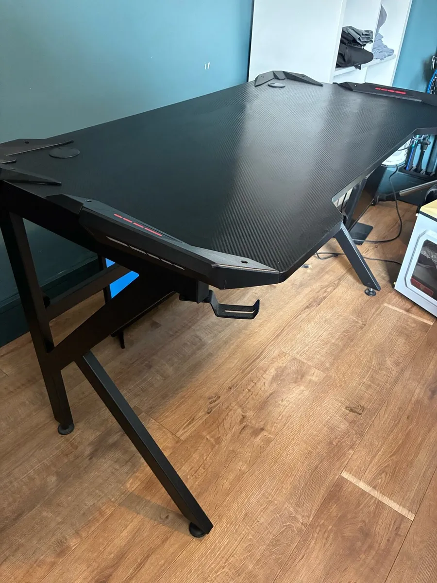 Gaming desk - Image 3