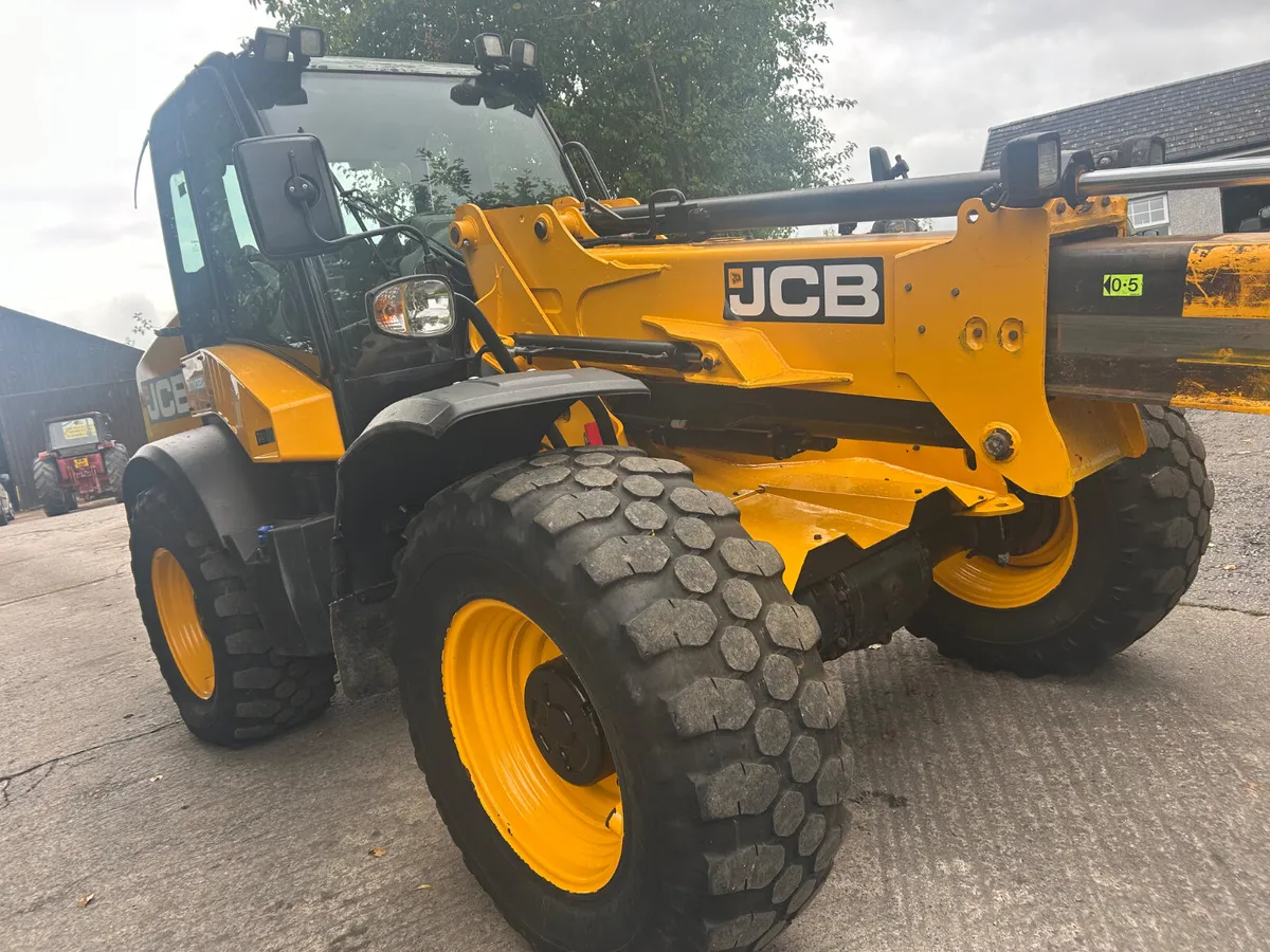 JCB TM320S Telehandler - Image 4