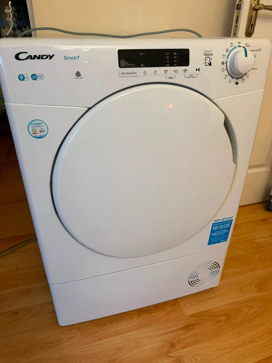 Clothes dryer - Image 1