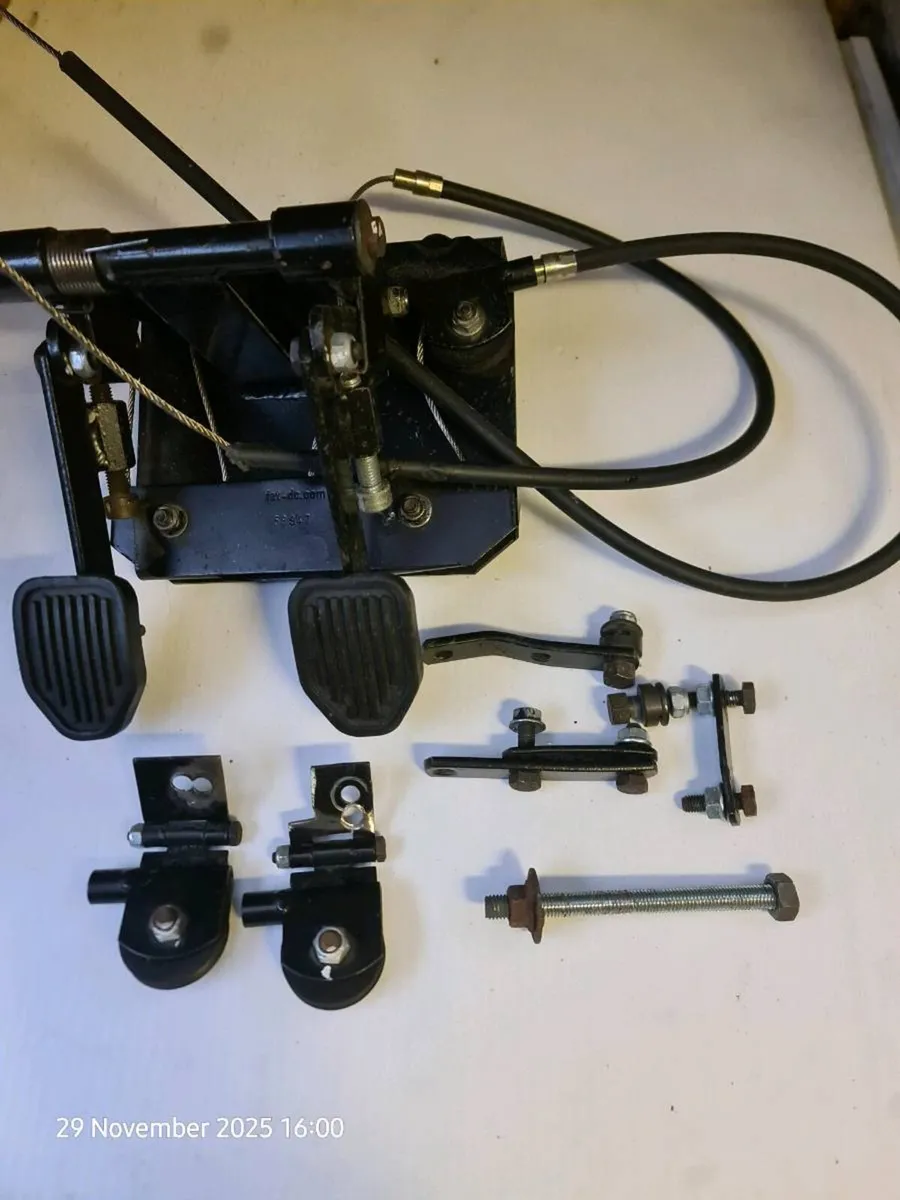 Dual controls - Image 4