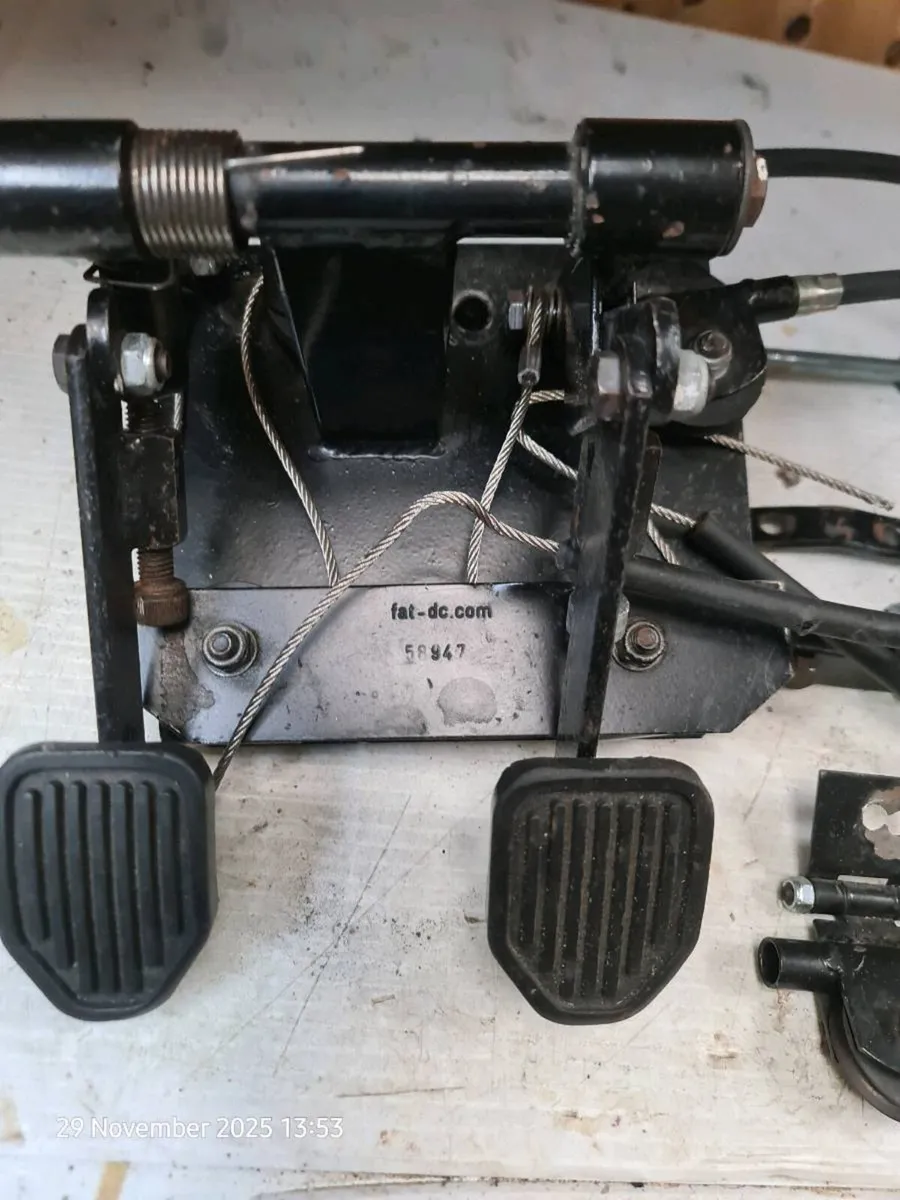 Dual controls - Image 1
