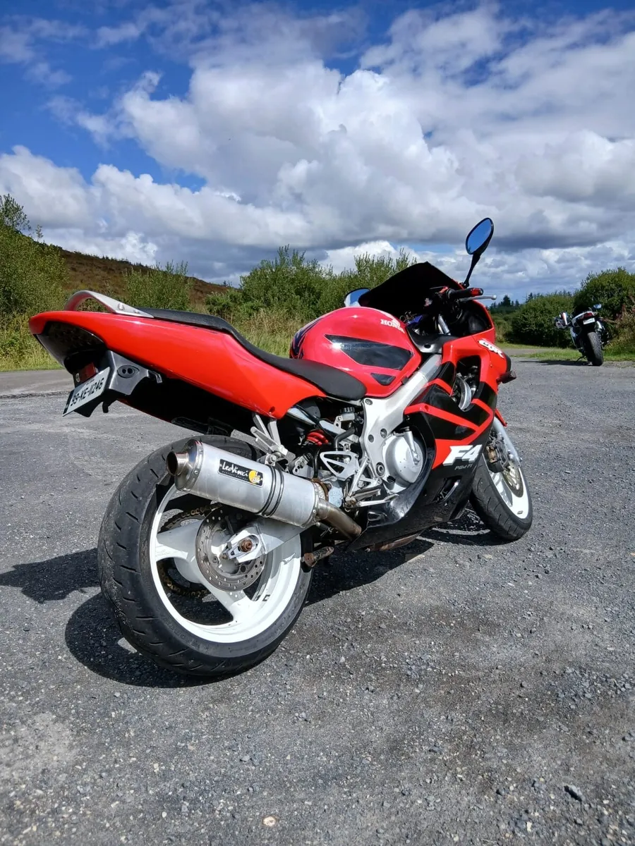 CBR 600f4 - Image 2