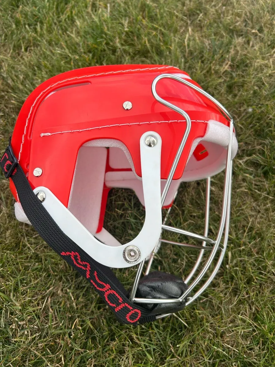 Hurling Helmet - Image 4