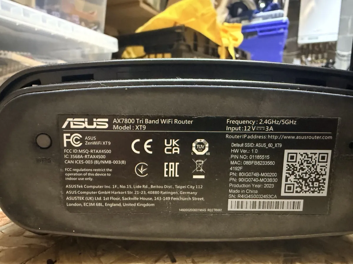 ASUS ZenWiFi XT9 AX7800 Tri-Band Mesh Wi-Fi 6 - Image 2