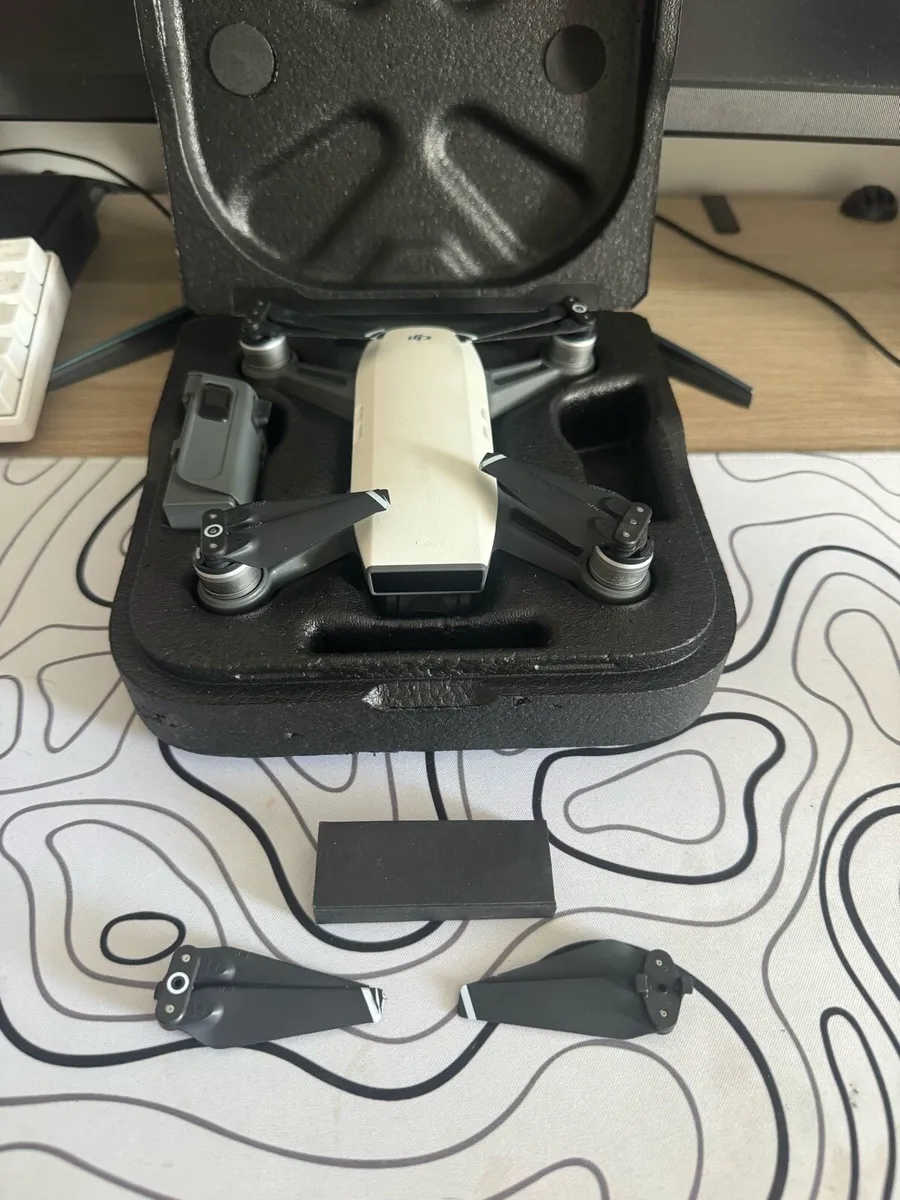 Dji spark drone set - Image 2